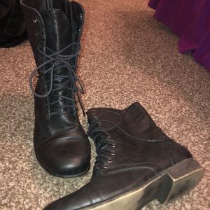 Black Lace up Combat Boots!